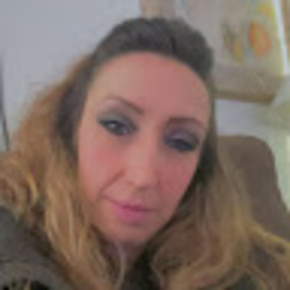 Meet your Posher, Michelle - Picture 1 of 1